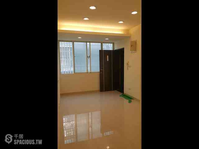 Sanchong - No. XX, Alley 22, Lane 31, Renhua Street, Sanchong District, New Taipei City, Taiwan 241 02