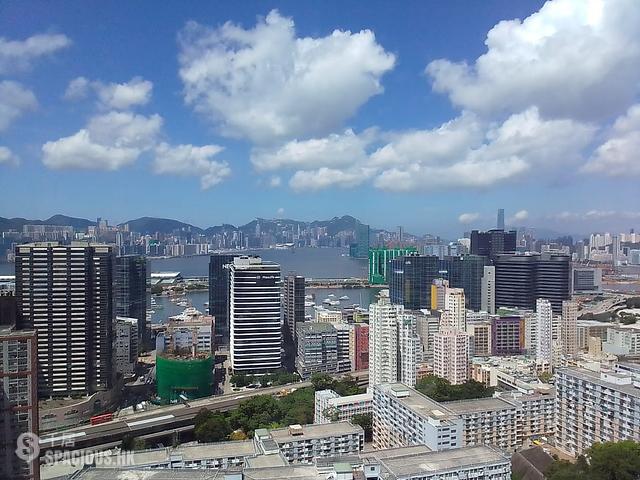 Ngau Tau Kok - Nam Hong Building 01