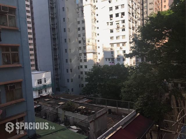 Sheung Wan - 15-19A, Upper Lascar Row 01