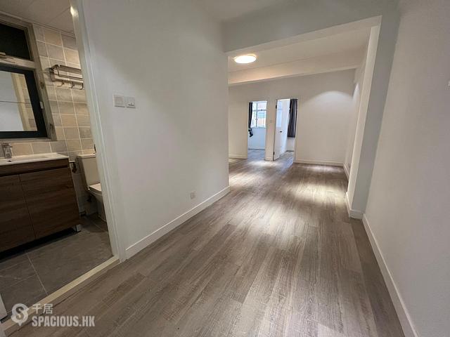 Sai Ying Pun - Luen Tak Building 01