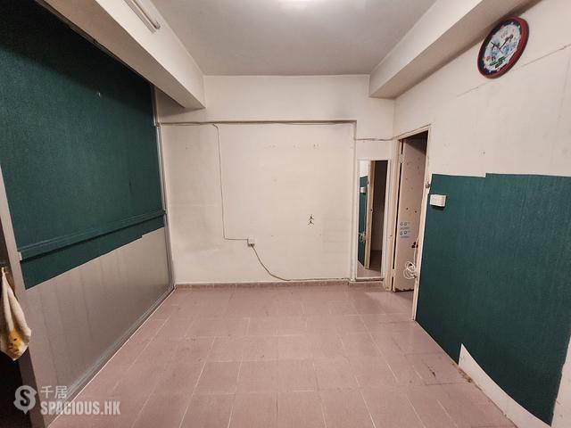 Central - 35-39A, Gough Street 01