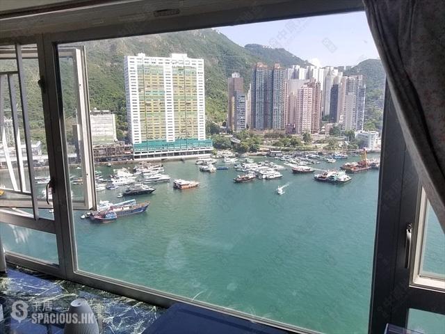Ap Lei Chau - South Horizons Phase 2 Yee Mei Court (Block 7) 01