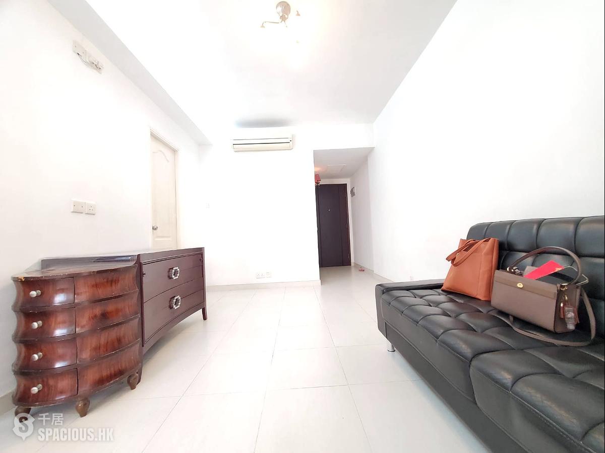 Kennedy Town - Luen Wai Apartment 01