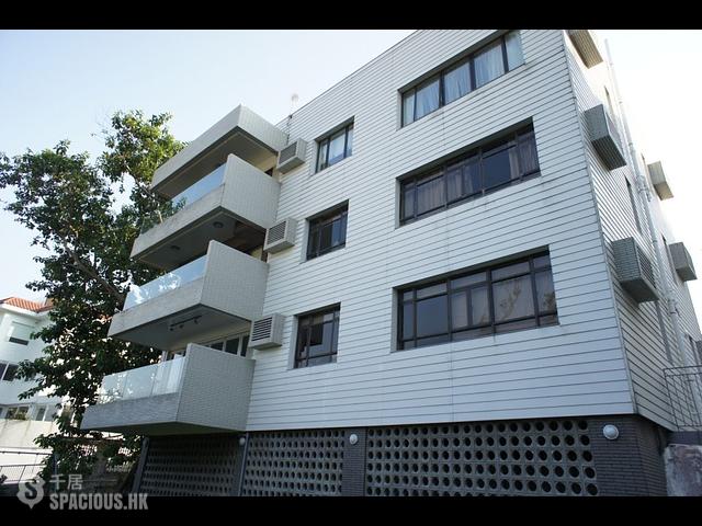 Chung Hom Kok - 6-8, Ching Sau Lane 01