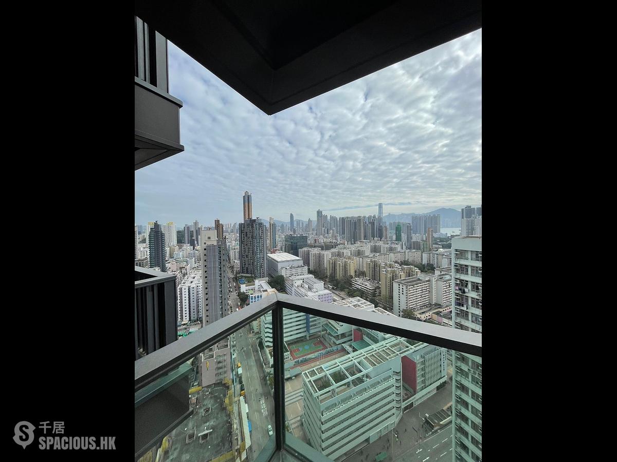 Cheung Sha Wan - The Vertex 01