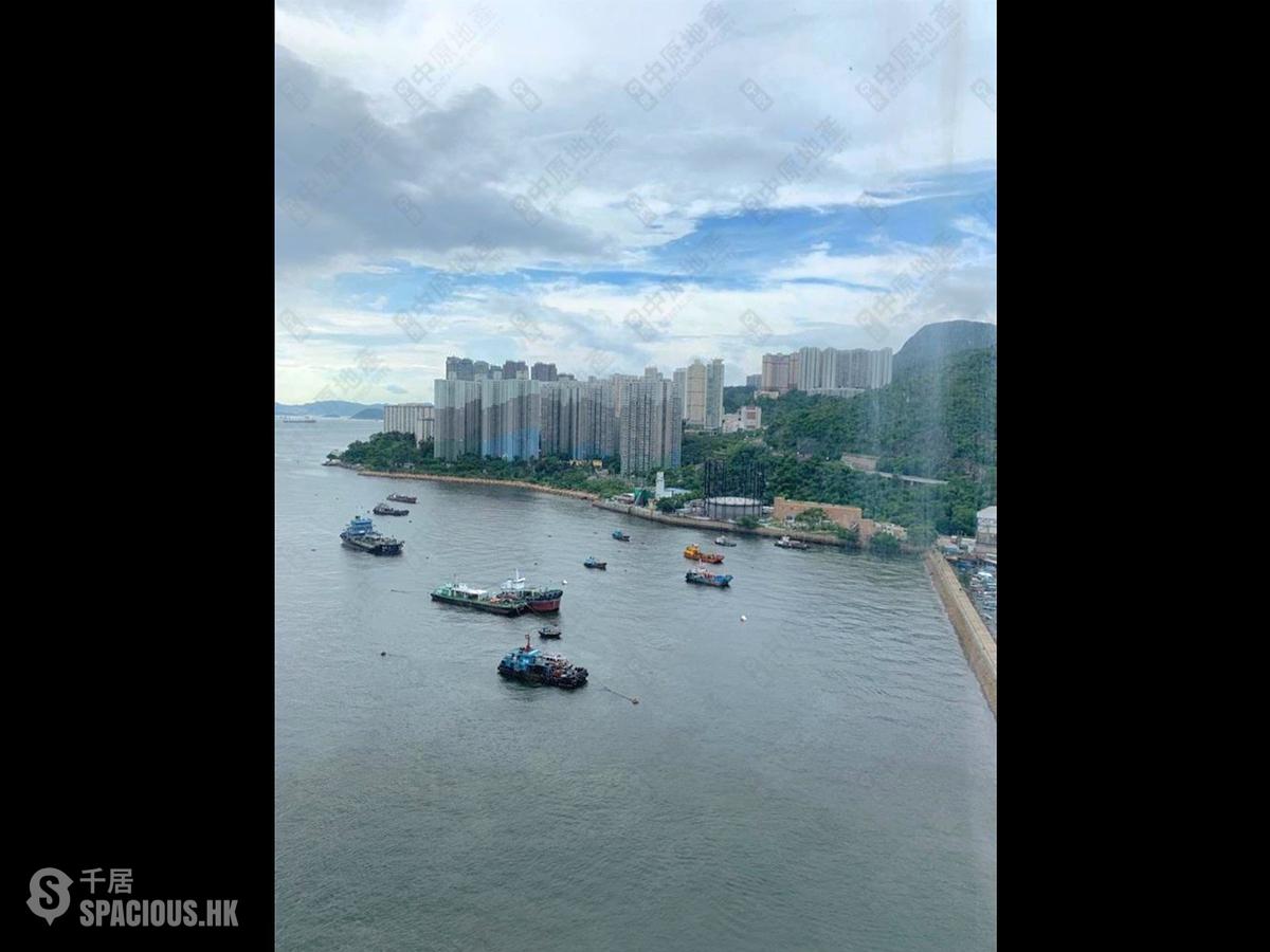 Ap Lei Chau - South Horizons Phase 2 Yee Tsui Court (Block 16) 01