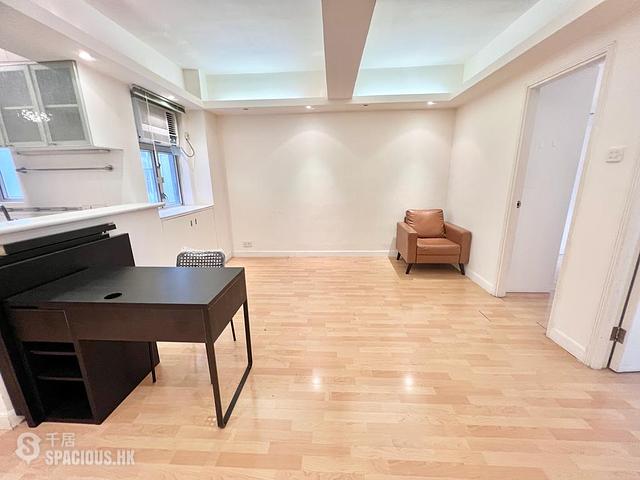Wan Chai - 171-173, Hennessy Road 01