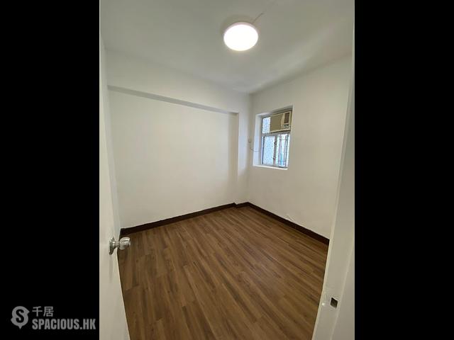 Sheung Wan - 36-38, Bonham Strand 01