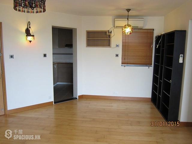 Ap Lei Chau - South Horizons Phase 1 Hoi Wan Court (Block 4) 01