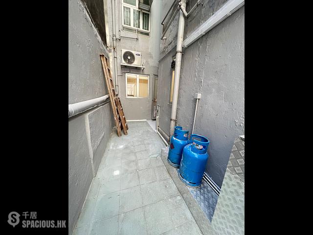 Kennedy Town - 107-109, Belcher's Street 01