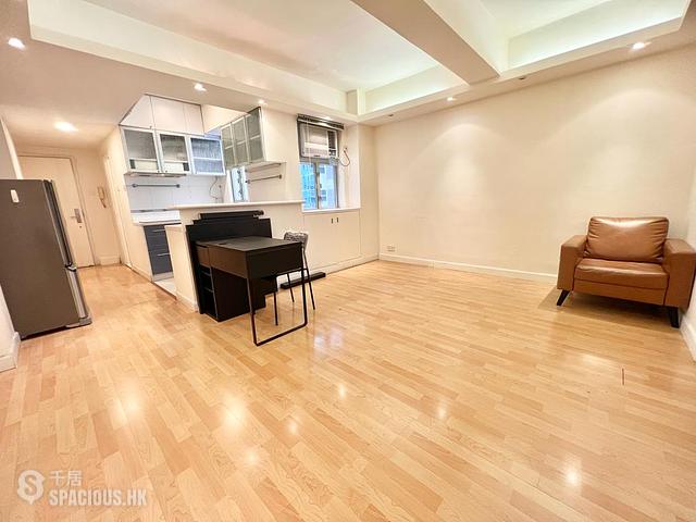 Wan Chai - 171-173, Hennessy Road 01