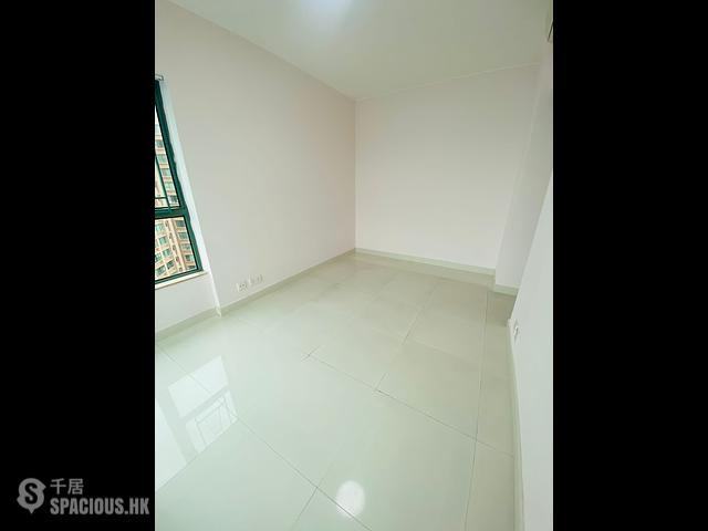 Siu Sai Wan - Island Resort Block 1 01