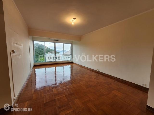 Chung Hom Kok - 8-16, Cape Road 01
