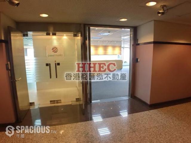 Songshan - No. XX, Section 5, Nanjing East Road, Songshan District, Taipei City, Taiwan 105 01