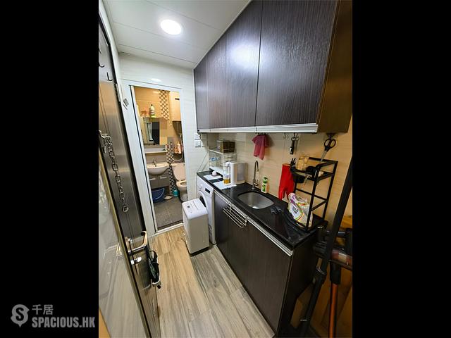 Sai Ying Pun - 406-412, Queen's Road West 01