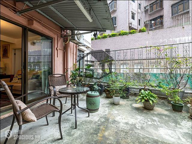 Sai Ying Pun - Rockson Mansion 01
