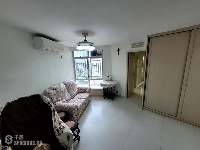 Quarry Bay - Kornhill Garden Block 7 01
