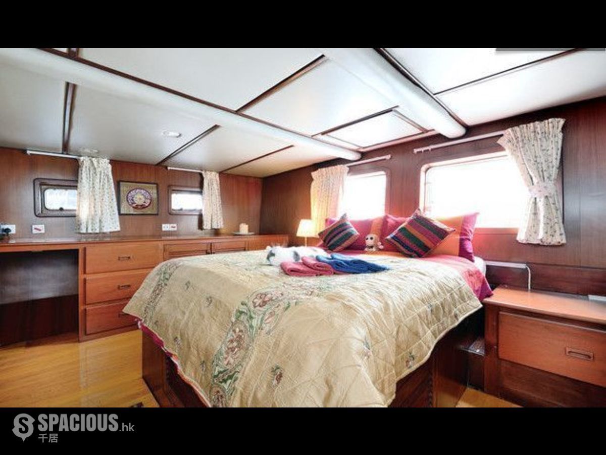 Wong Chuk Hang - Aberdeen Boat Club 01