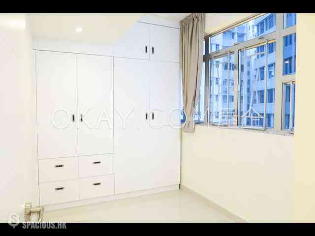 Wan Chai - King Sing Mansion 04