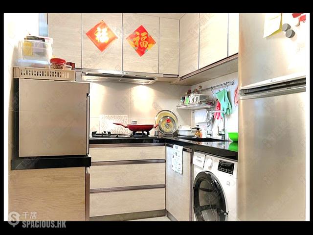 Ap Lei Chau - South Horizons Phase 4 The Oasis Dover Court (Block 25) 01