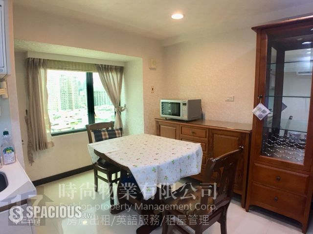 Xinyi - No. XXX, Section 5, Zhongxiao East Road, Xinyi District, Taipei City, Taiwan 110 01