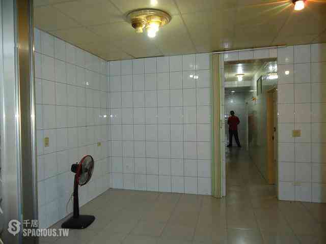 Sanchong - No. XX, Lane 191, Section 4, Sanhe Road, Sanchong District, New Taipei City, Taiwan 241 05