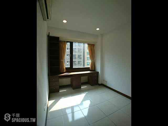 Sanchong - No. XX, Jinan Street, Sanchong District, New Taipei City, Taiwan 241 04