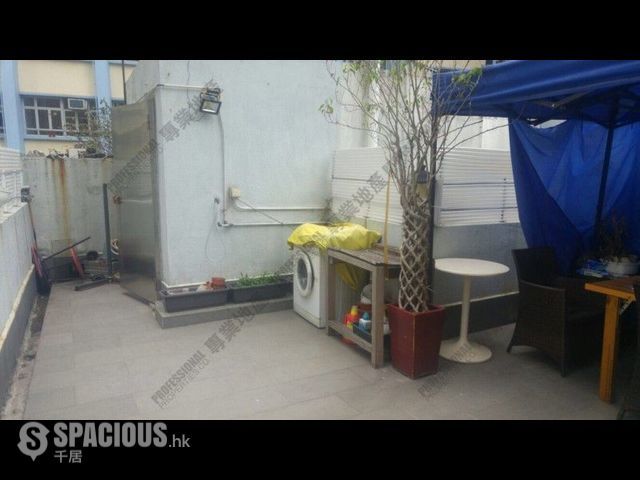 Wan Chai - 110-112, Queen's Road East 01