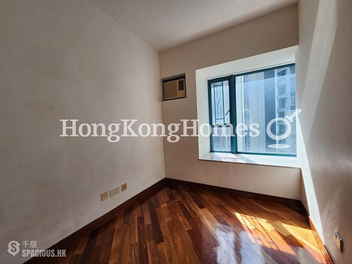 Tai Kok Tsui - The Long Beach 01