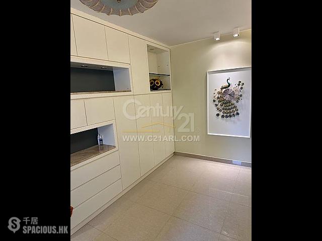 Lam Tin - Lei On Court Lei Yat House (Block B) 01