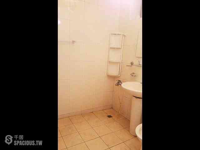 Luzhou - No. X, Alley 14, Lane 121, Heping Road, Luzhou District, New Taipei City, Taiwan 247 08