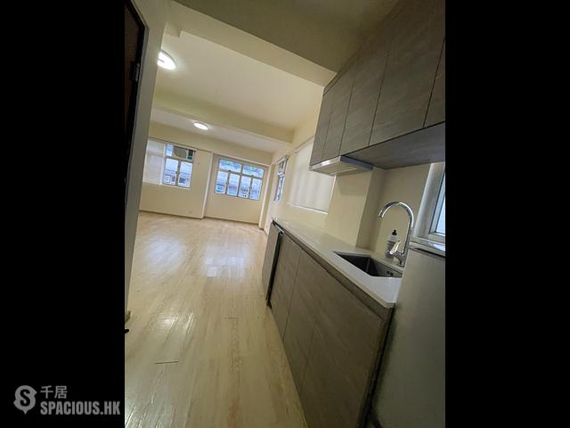 Central - 43, Peel Street 01