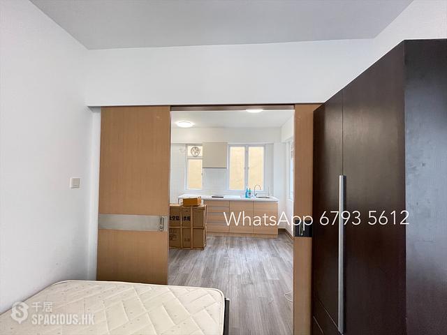 Central - 13, Gough Street 01