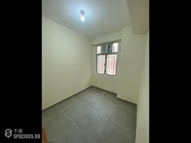 Wan Chai - Kam Fook Mansion 01