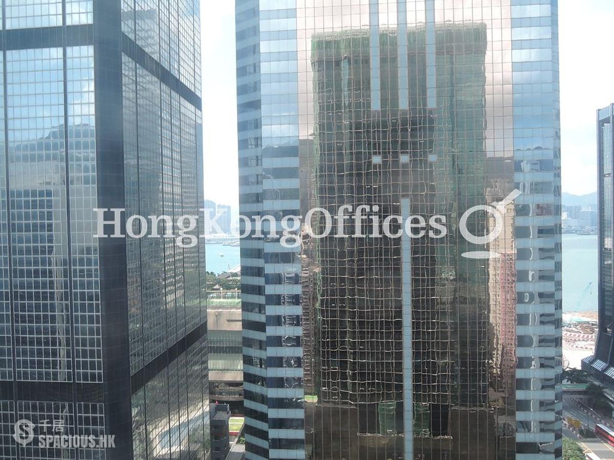 Wan Chai - Dah Sing Financial Centre 01