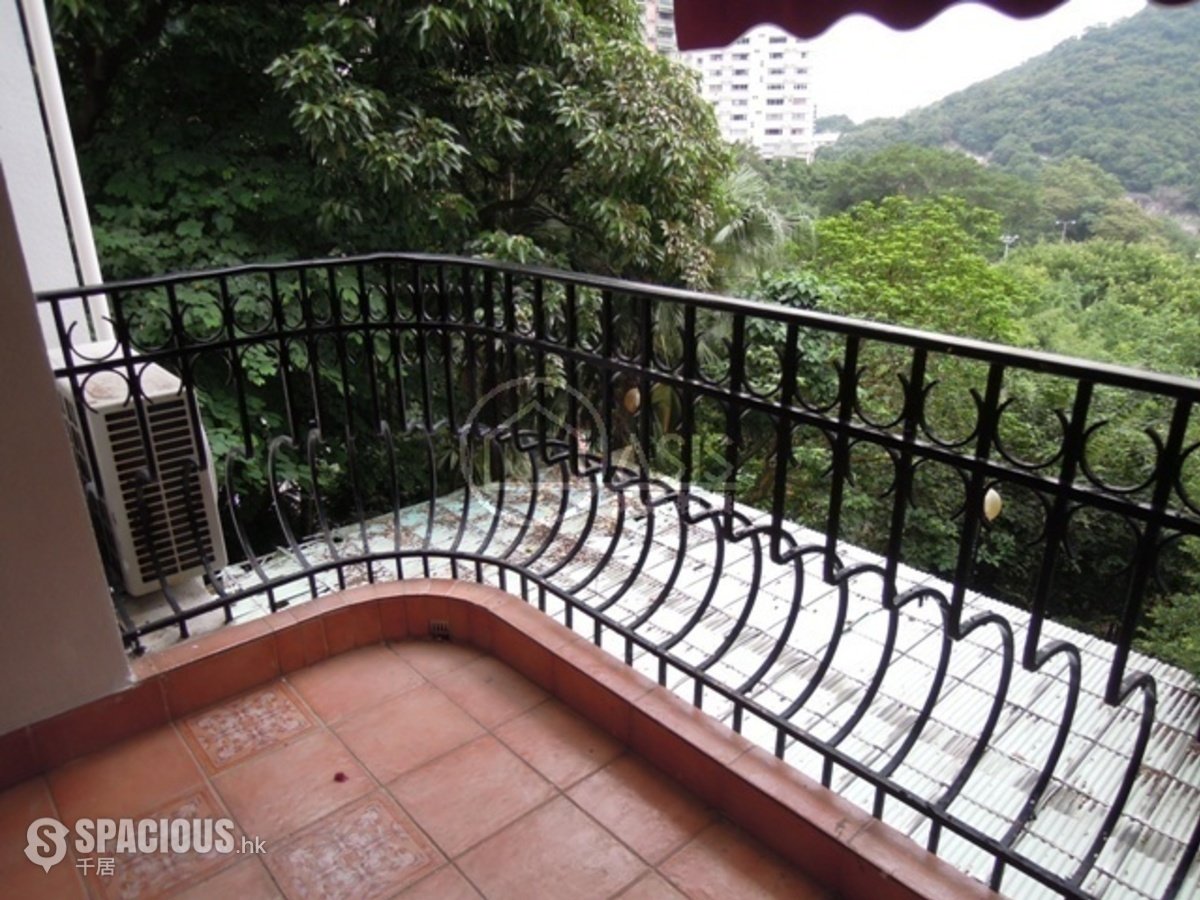 Pok Fu Lam - Green Villa 01