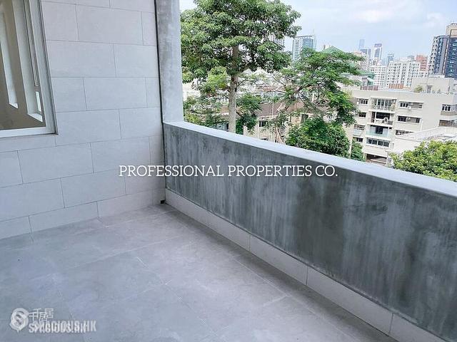 Happy Valley - 11-15, Briar Avenue 01