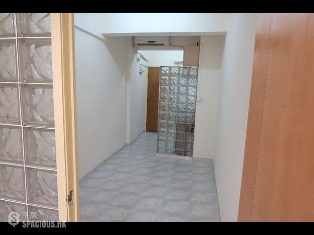 Kennedy Town - Yue Yee Mansion 01