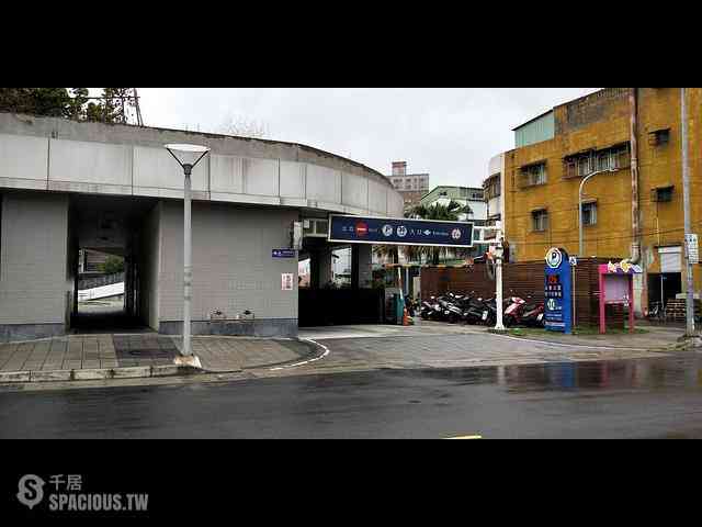 Luzhou - No. X, Alley 18, Lane 37, Xinyi Road, Luzhou District, New Taipei City, Taiwan 247 14