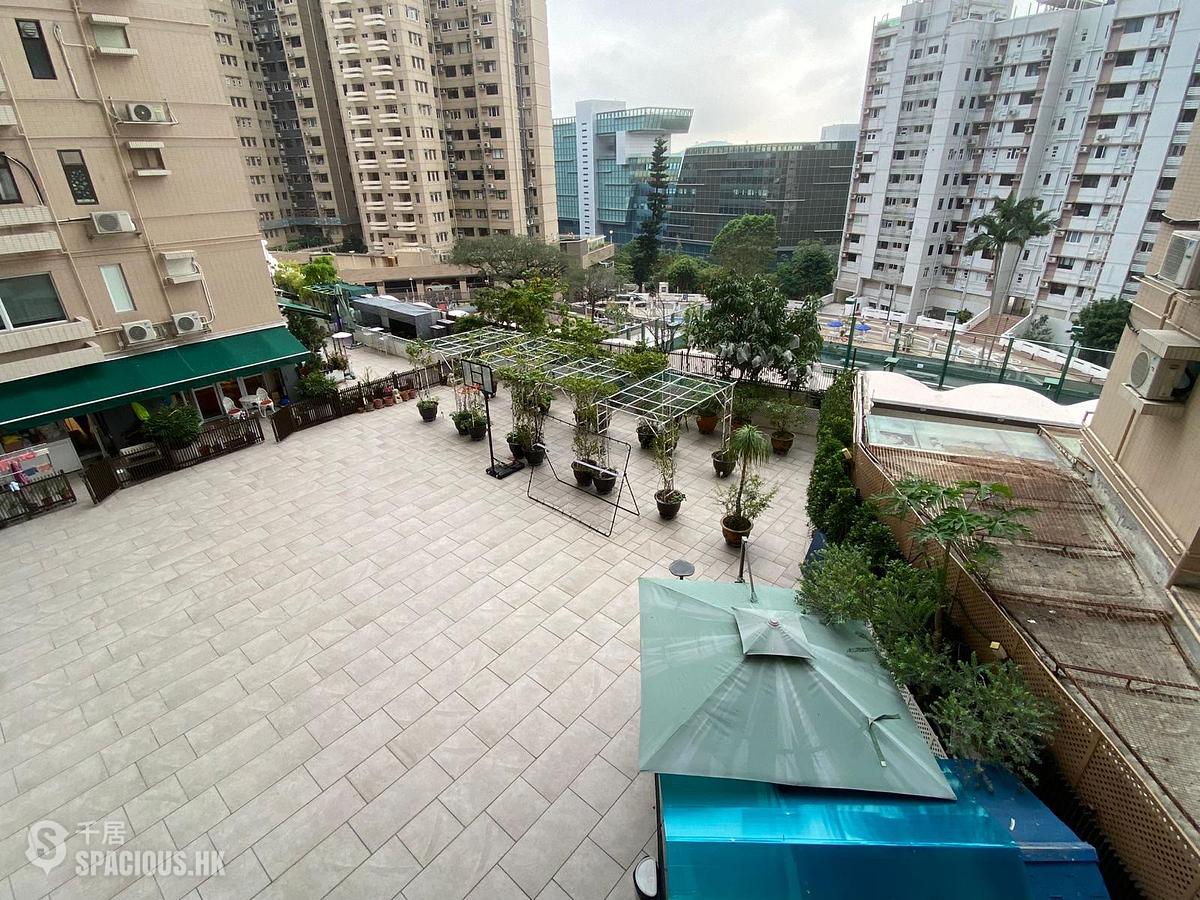 Pok Fu Lam - Baguio Villa Block 34 01