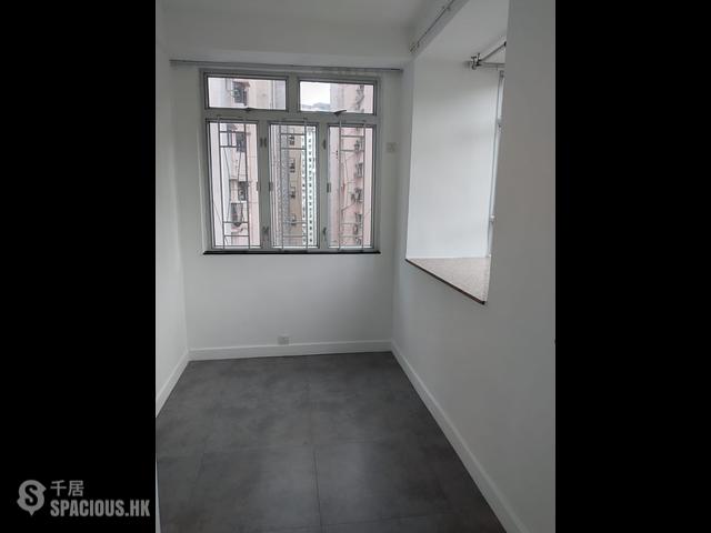 To Kwa Wan - Yee Fai Building 01