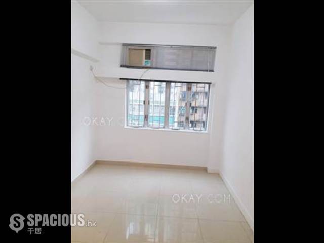 Wan Chai - 180-182, Hennessy Road 01