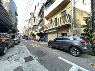 Shilin - X Alley 23, Lane 22, Shezi Street, Shilin, Taipei 04