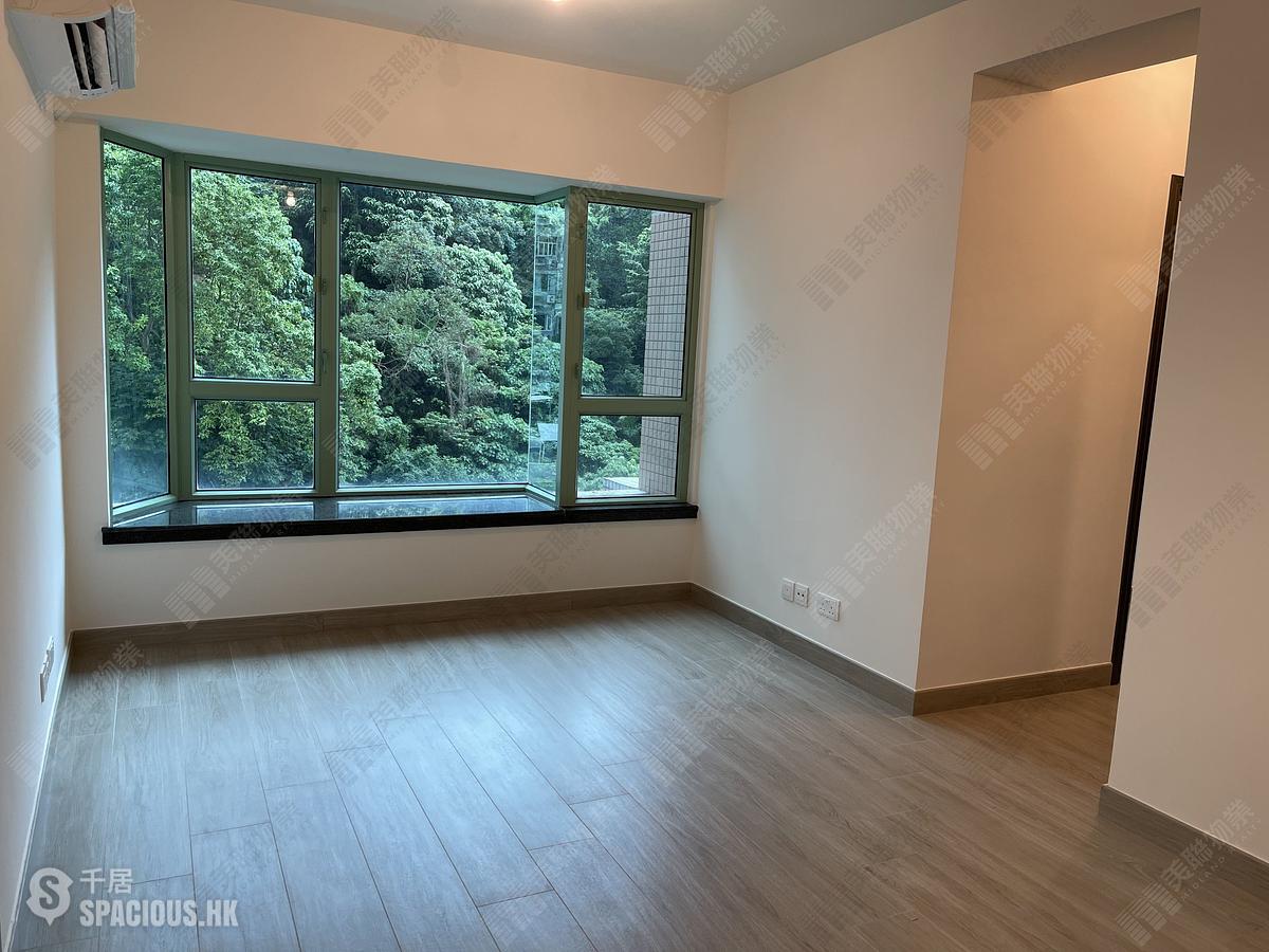 Wan Chai - Royal Court 01