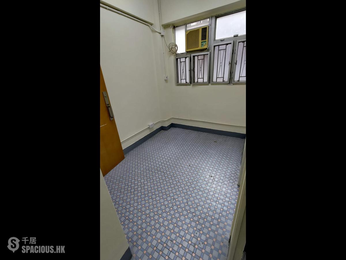 Sheung Wan - 18-20, Hillier Street 01