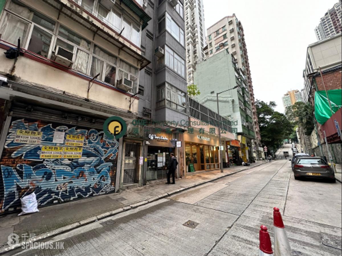 Sai Ying Pun - 21, High Street 01