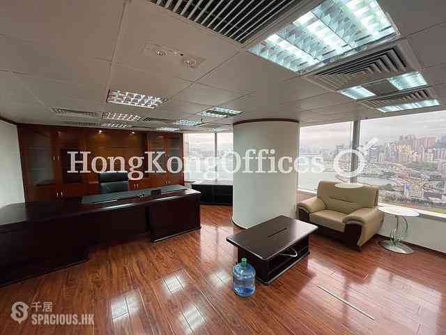 Wan Chai - Convention Plaza Office Tower 05