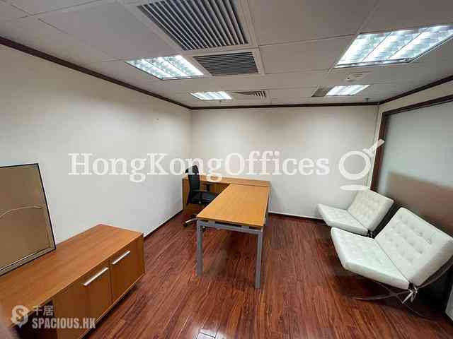 Wan Chai - Convention Plaza Office Tower 06