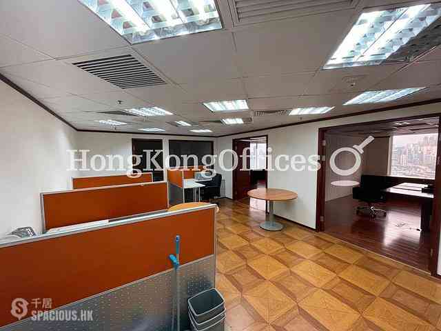 Wan Chai - Convention Plaza Office Tower 07
