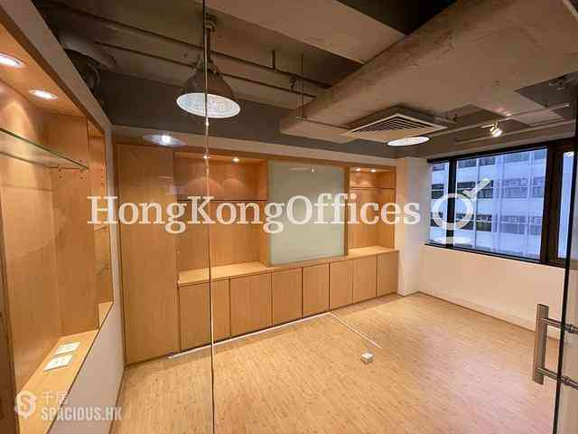 Wan Chai - Queen's Centre 03